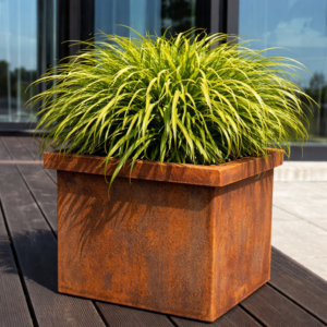 Red Glow Firkantet kumme m/ udaf bukkket kant, Udstillingsvarer