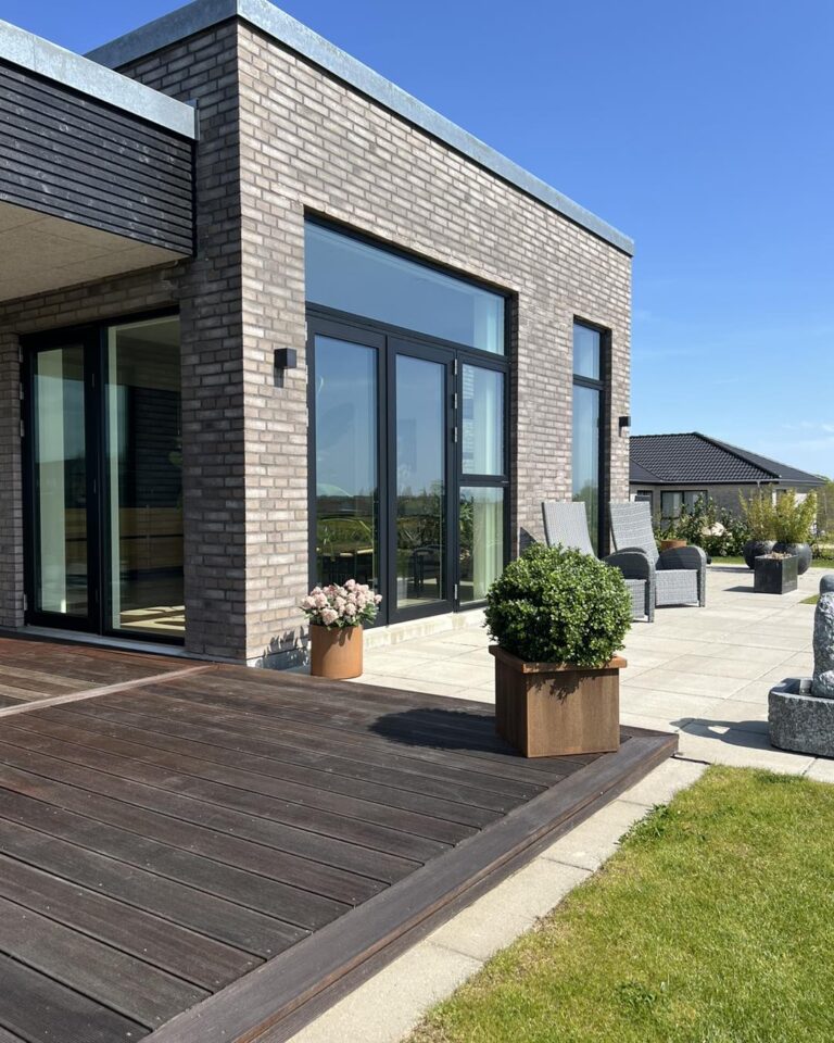 Indretning af terrasse - Hø Stål