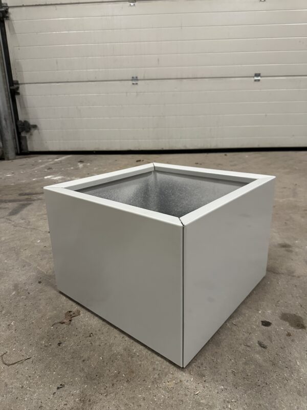 2. Sortering - Hvid firkantet kumme